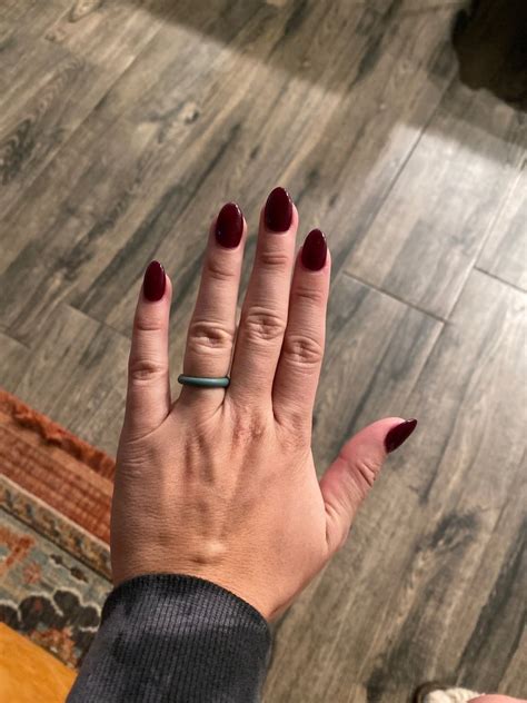 Magic Nails in Bentonville: A Comprehensive Review of Nail Artistry